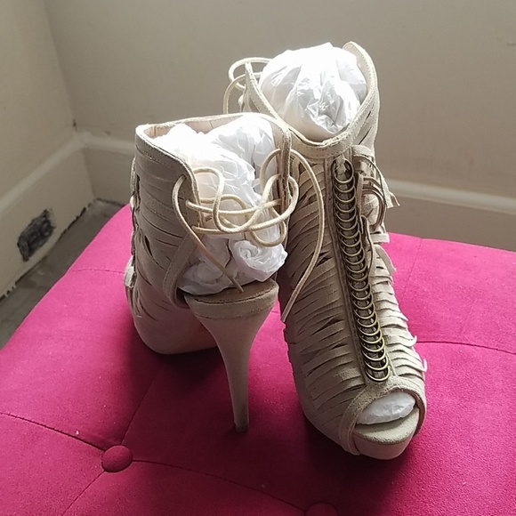 Lace up booties - Picture 2 of 3